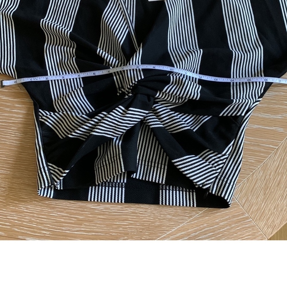 Anthropologie Bishop + Young Twist-Front Top - Picture 12 of 13